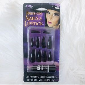 Press on nails + black lipstick